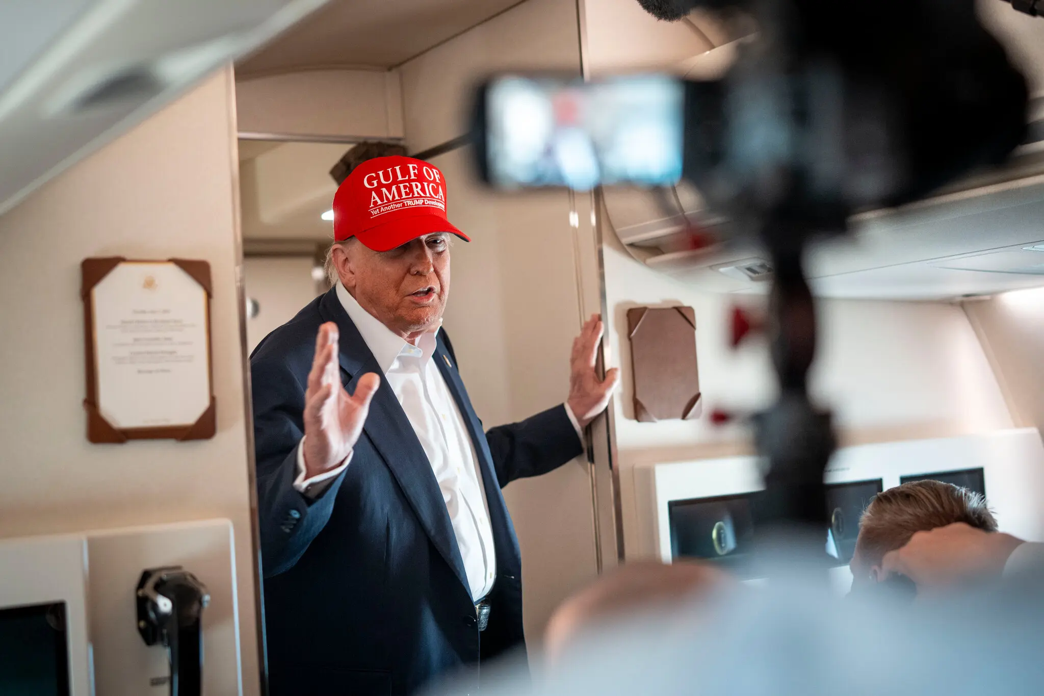 Підпис Трампа під новим законом загрожує США борговою кризою: що стоїть за гучною реформою, яка вже вплинула на долар та фондові ринки